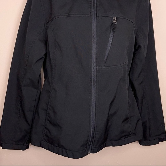 Medium Free Tech Black Jacket Hooded Windbreaker Zip Closure Outdoor Athletic - Picture 8 of 16